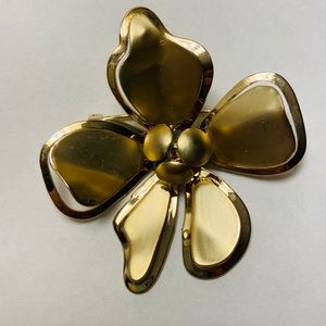 Gold Magnolia Pin